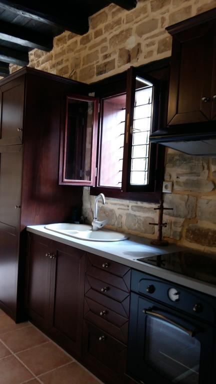 Kritikies Apartment Pitsidia Bagian luar foto