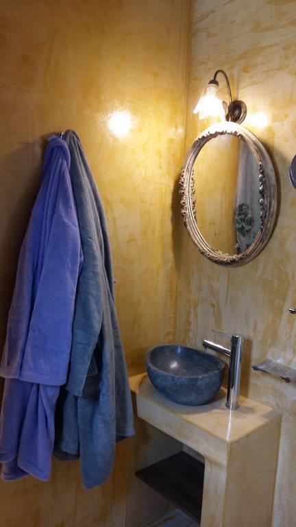 Kritikies Apartment Pitsidia Bagian luar foto